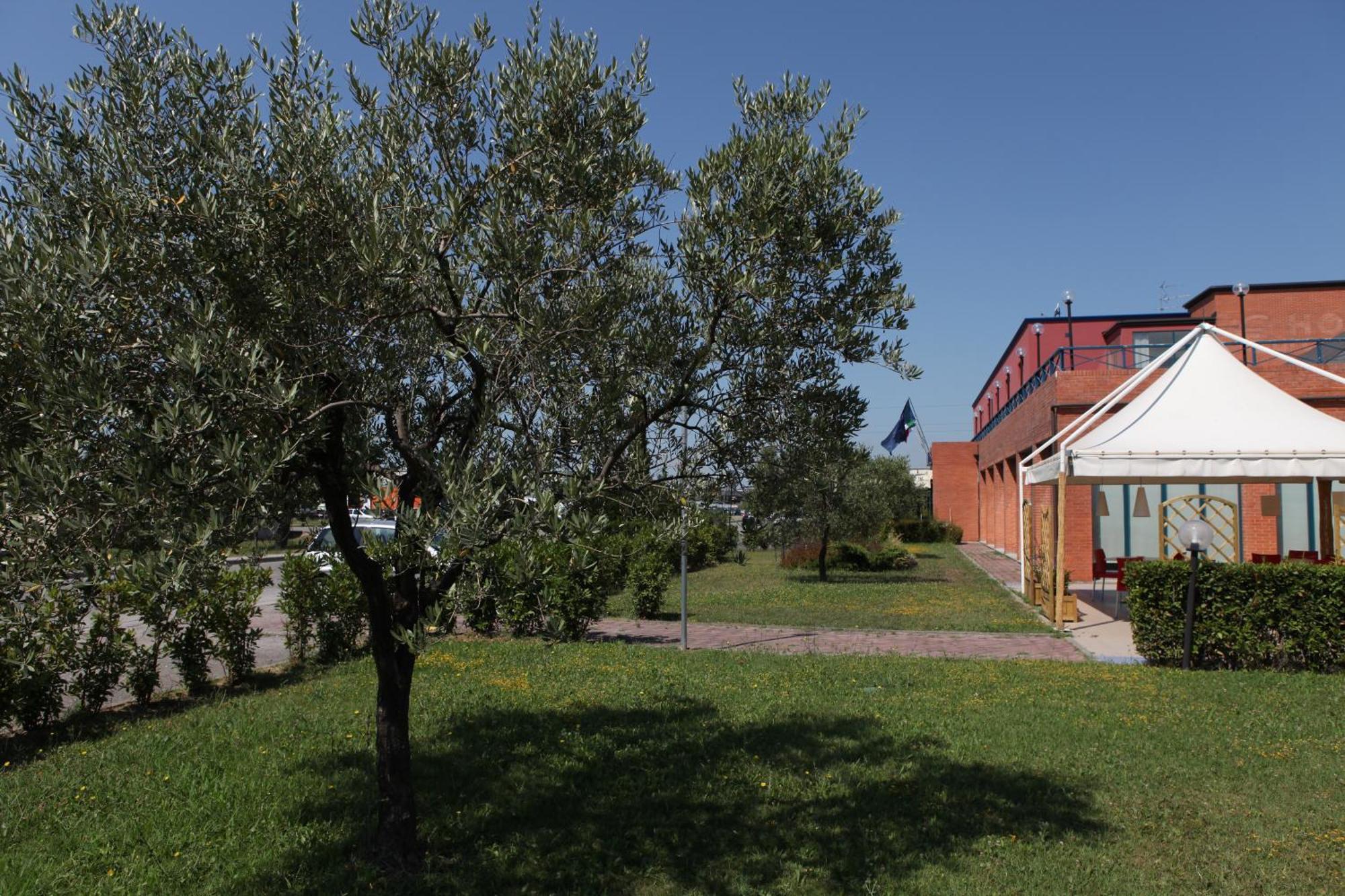 Euro Hotel Cascina Exteriér fotografie