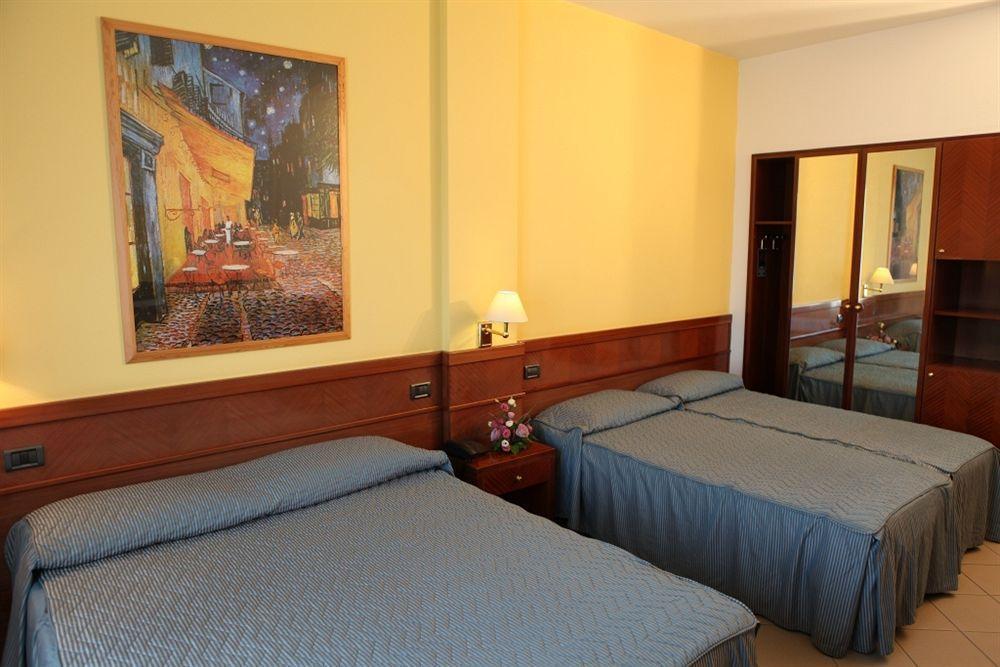 Euro Hotel Cascina Exteriér fotografie