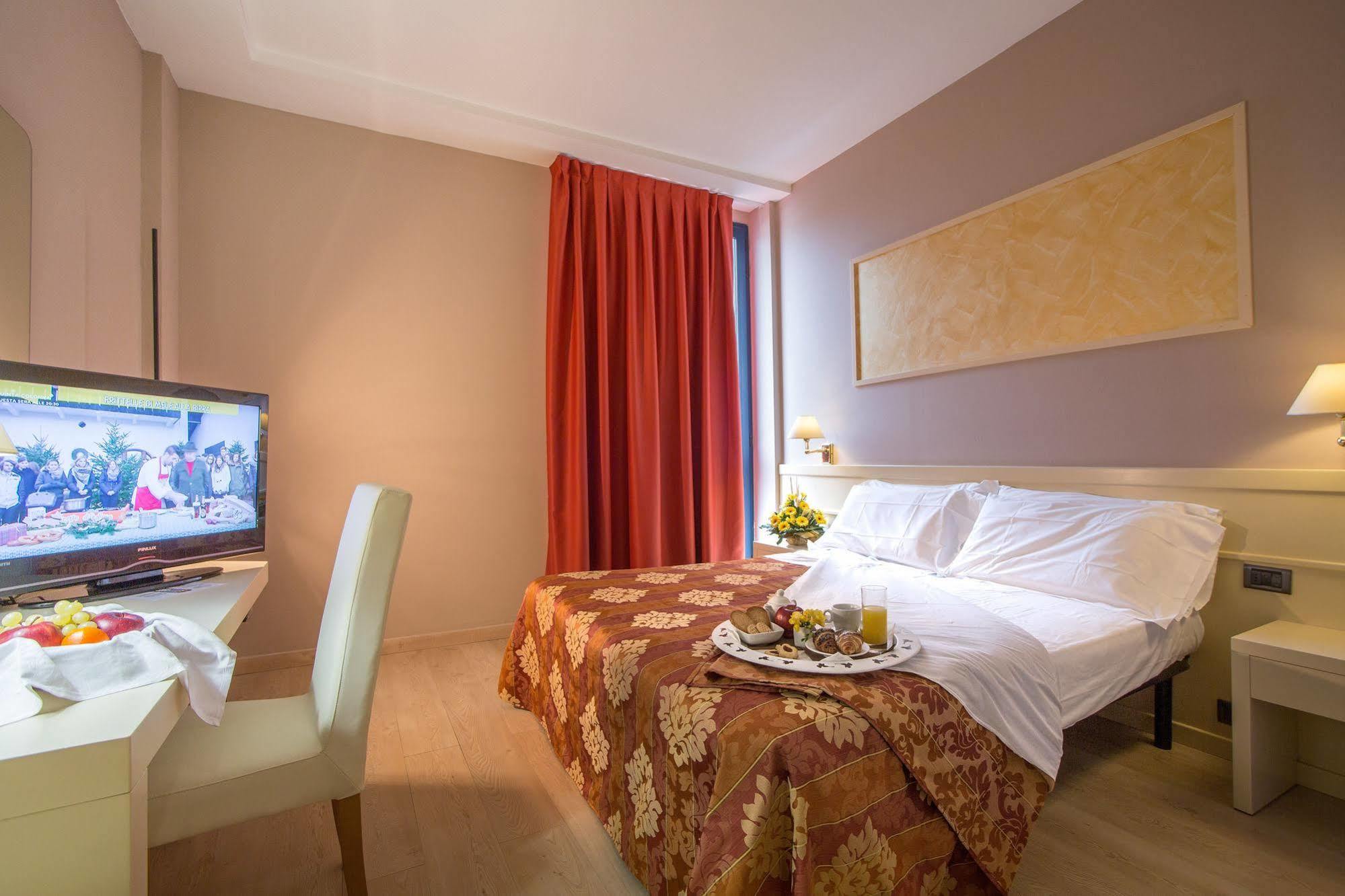 Euro Hotel Cascina Exteriér fotografie